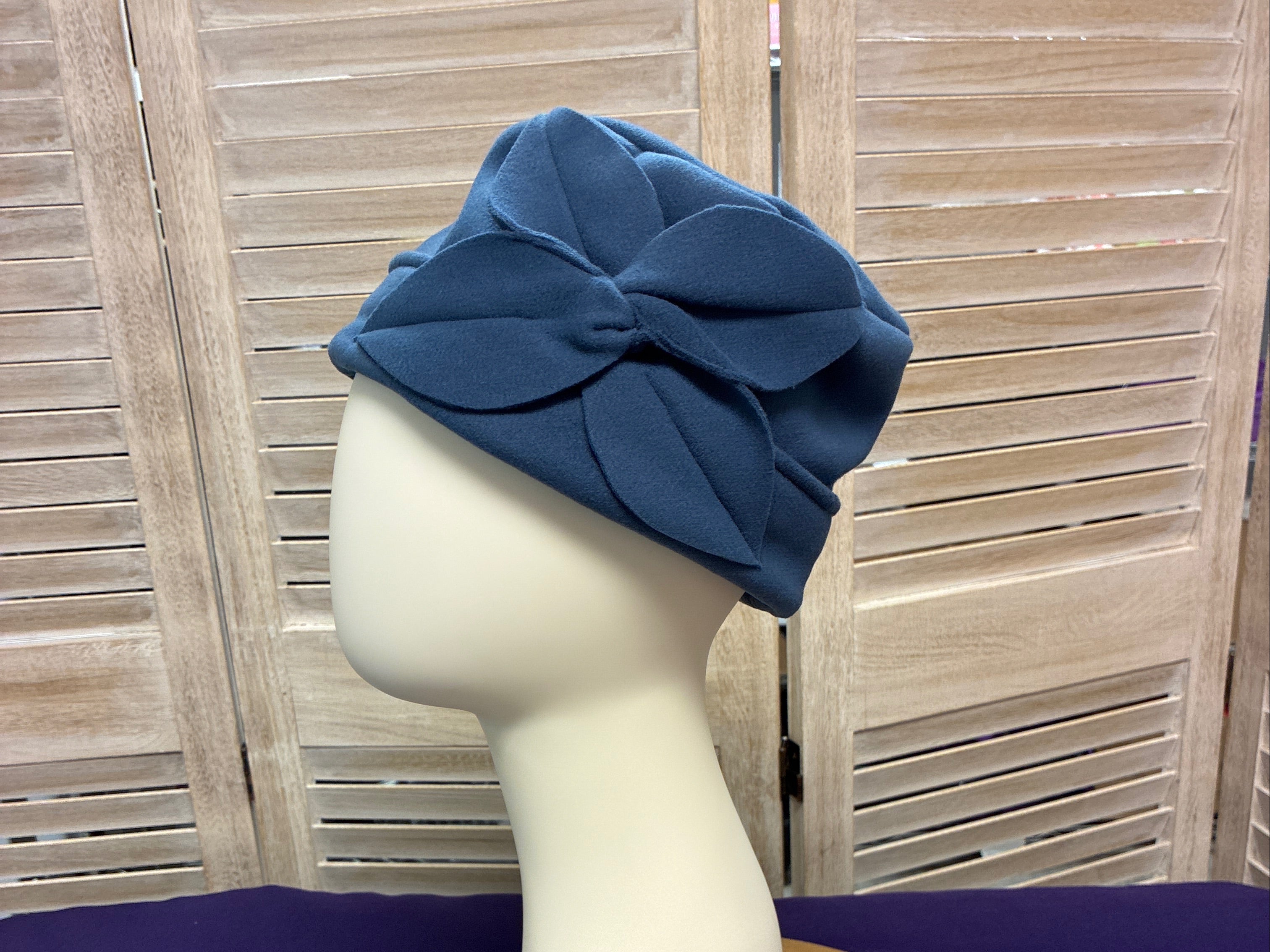 Fleece butterfly beanie blue
