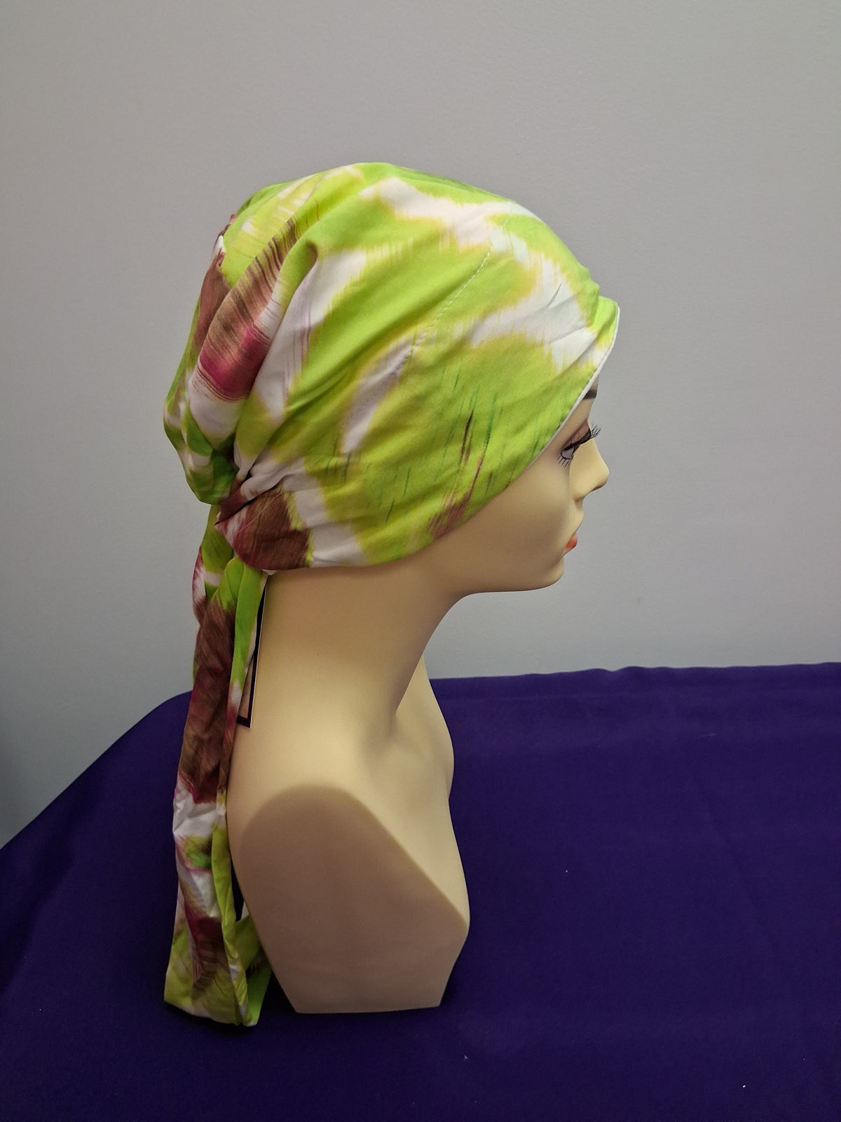 TH/Pre-tied Scarf green print