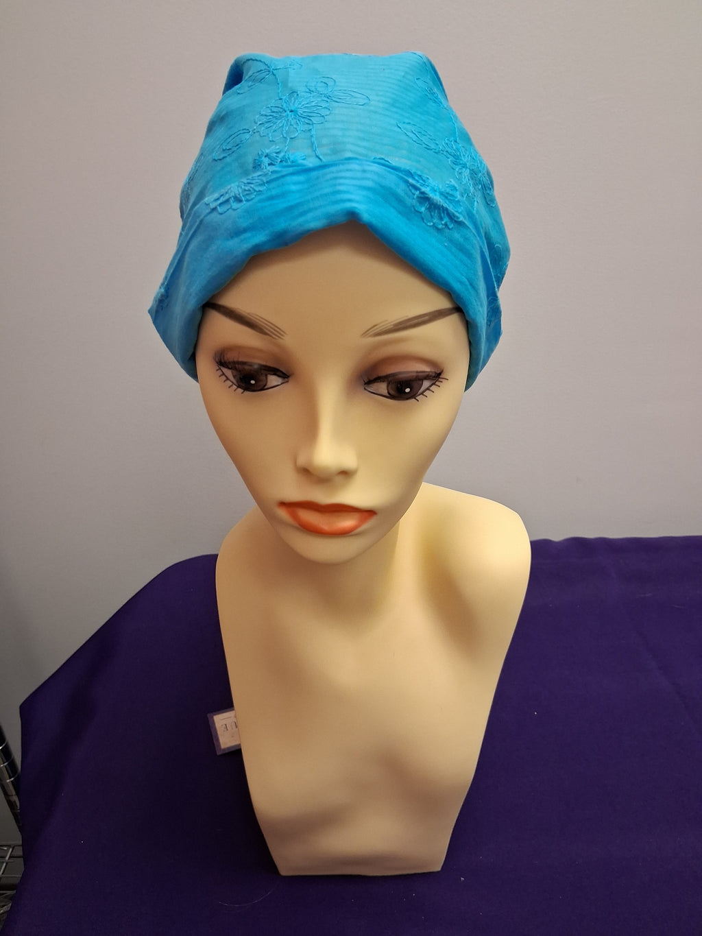 TH/Pre-tied Scarf blue eyelet