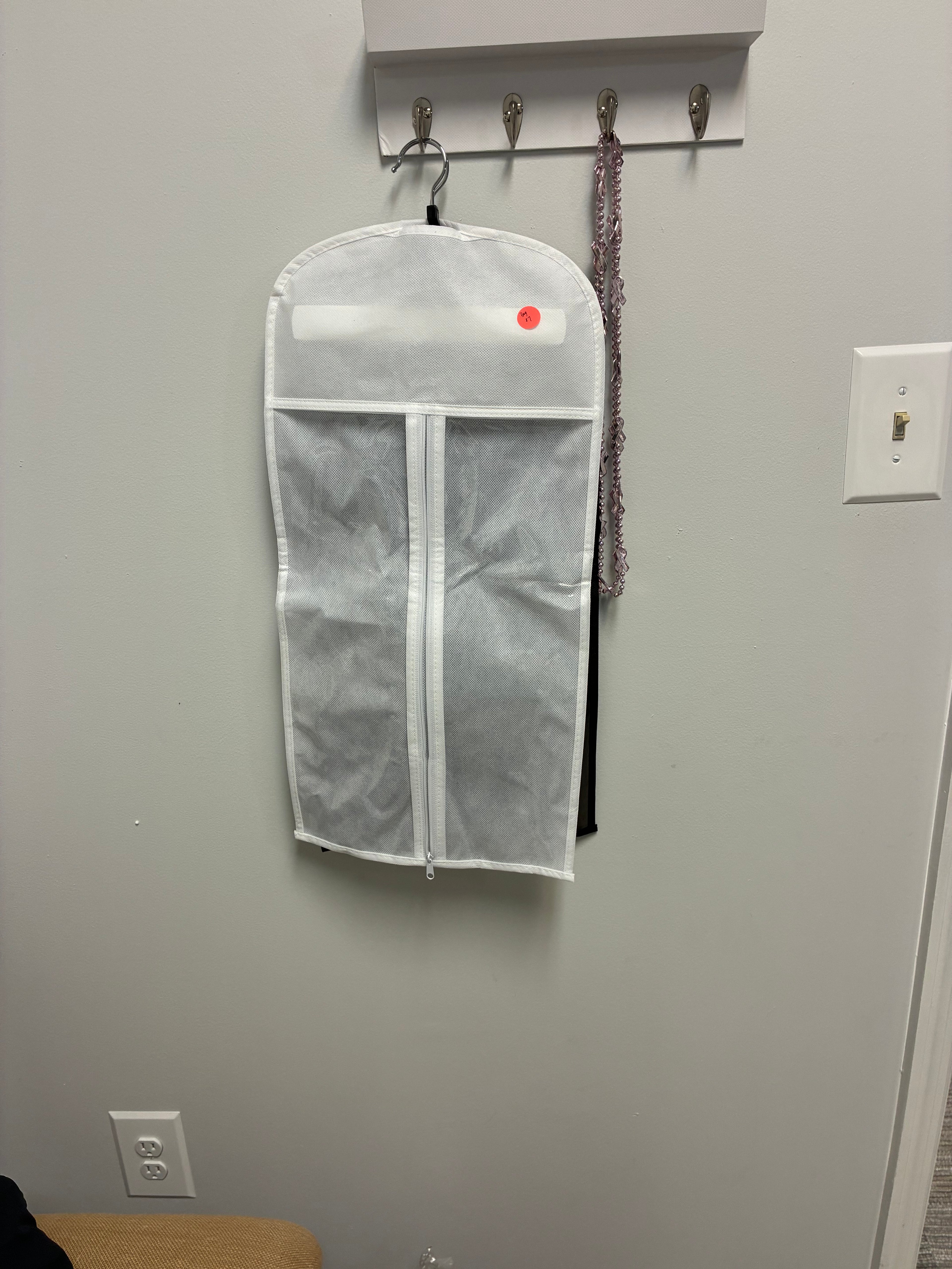 wig bag, white